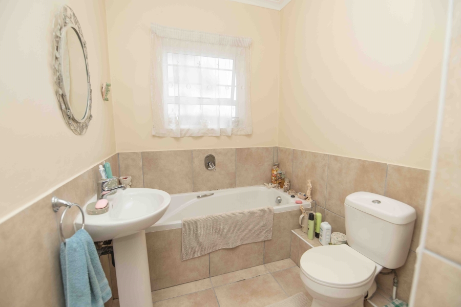 3 Bedroom Property for Sale in Parsonsvlei Eastern Cape